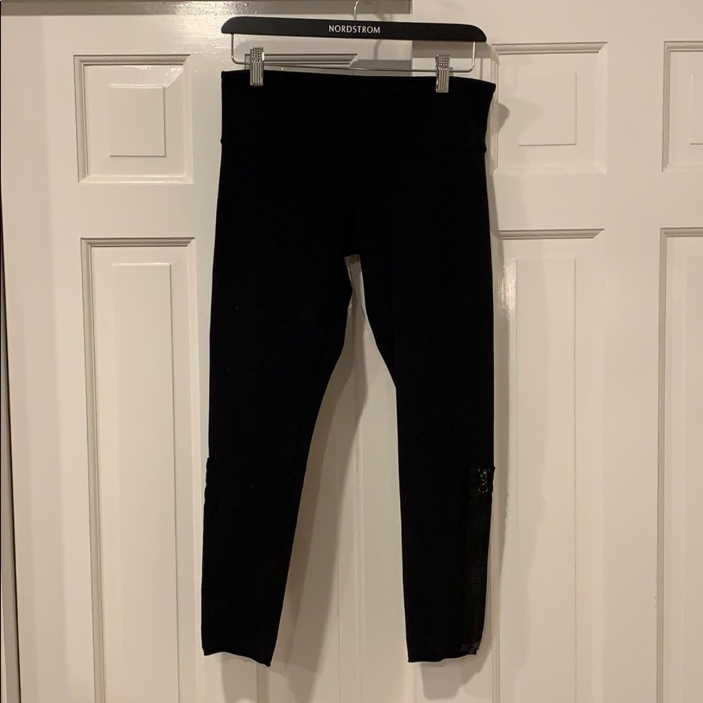 Black lululemon pants